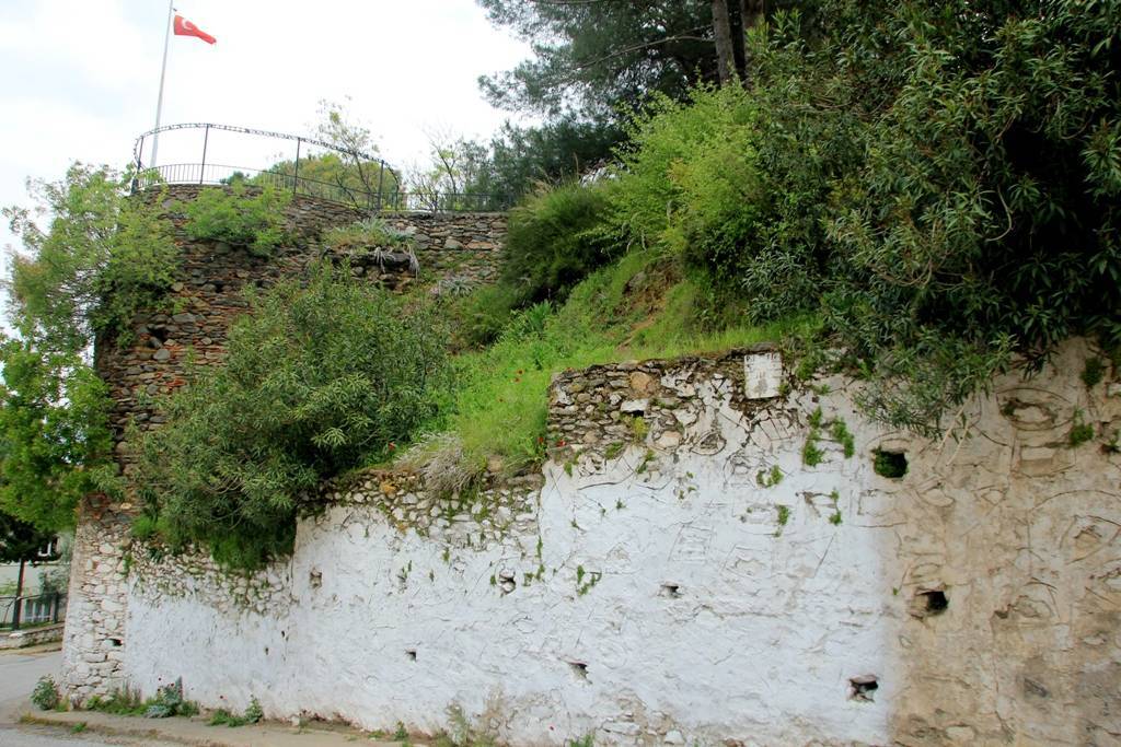 beydag-kalesi İzmir'in Şirin İlçesi Beydağ