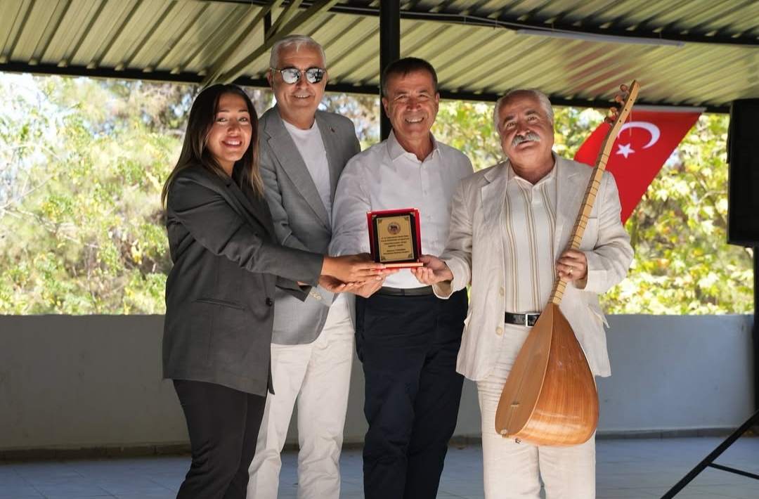 kemalpasa-31-inci-hamzababa-anma-etkinlikleri-2 Kemalpaşa’da 31. Geleneksel Hamzababa Anma Etkinlikleri Düzenlendi