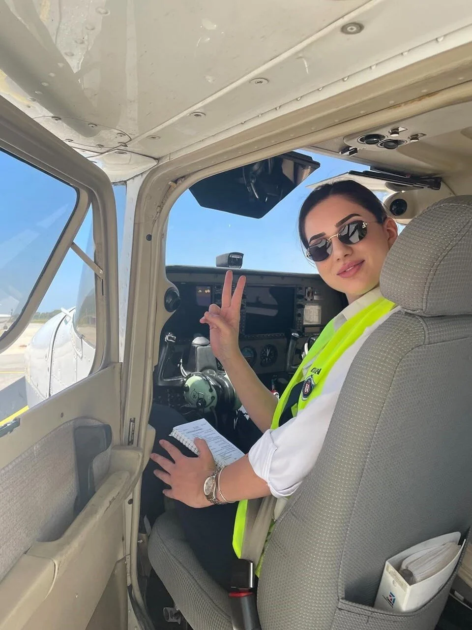 berfu-hatipoglu İzmir’de Eğitim Uçağı Düştü: Ödemişli Pilot Hayatını Kaybetti