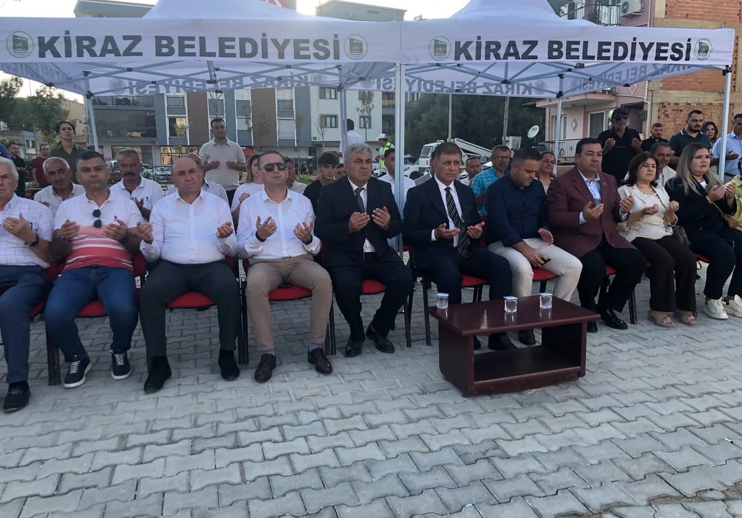 beydag-belediye-baskani-sakir-basaran-kiraz-in-kurtulus-sinliklerine-katildi-4 Başkan Şakir Başaran, Kiraz’ın Kurtuluş Günü Etkinliklerine Katıldı