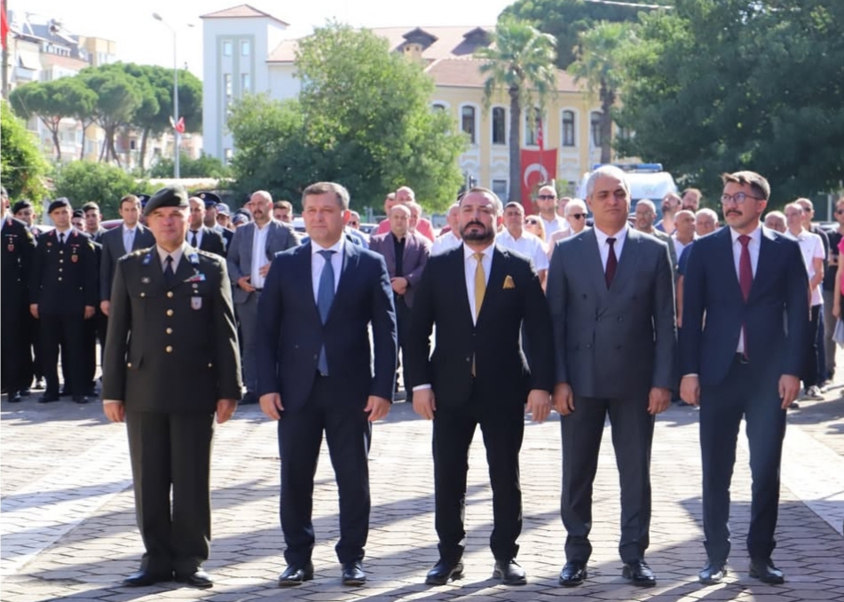 odemis-in-kurtulusunun-103-uncu-yili-coskuyla-kutlandi-3 Ödemiş’in Kurtuluşunun 103. Yılı Coşkuyla Kutlandı