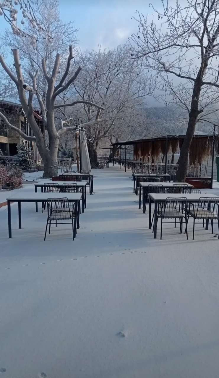 odemis-golcuk-tenkar-manzaralari-2 Ödemiş Gölcük'ten Masal Tadında Kar Manzaraları