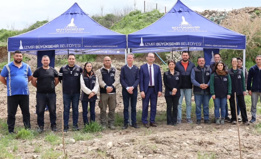 beydag-belediyesi-ipekbocegi-yetistiricileri-icin-1000-adet-dut-agaci-dikti Beydağ Belediyesi’nden İpek Böcekçiliğine Destek