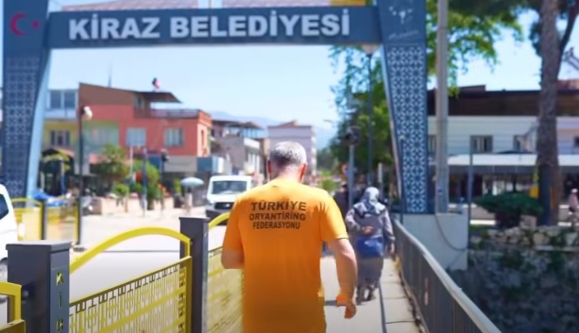 kiraz-da-oryantiring-yarismasi-duzenlendi-1 Kiraz’da Oryantiring Heyecanı: Doğa İçinde Akıl ve Hız Yarışı