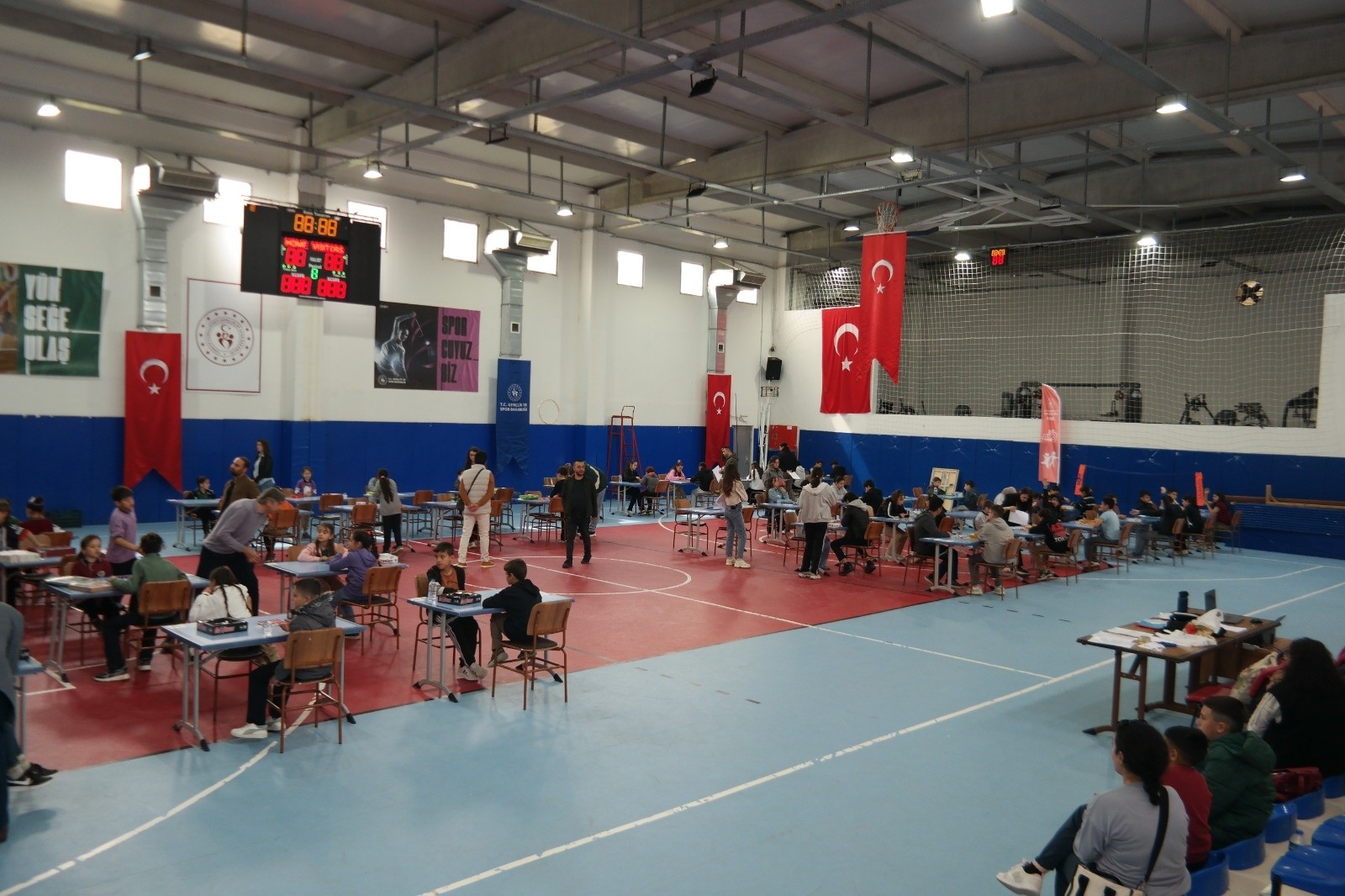 kiraz-da-zeka-oyunlari-turnuvasi-1 Kiraz’da Düzenlenen Zeka Oyunları Turnuvası Tamamlandı