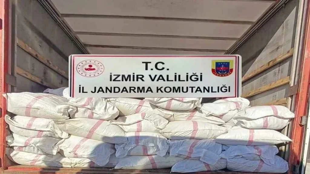 Torbalı’da Kaçak Tütün Operasyonu