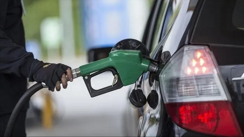 Akaryakıtta Tarihi Zam Geliyor ve Motorin 100 Lirayı Aşacak