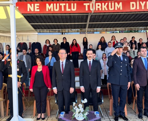 Beydağ’da Cumhuriyet Bayramı Coşkuyla Kutlandı