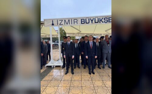 Beydağ'da 29 Ekim Cumhuriyet Bayramı Çelenk Sunma Töreni Gerçekleştirildi