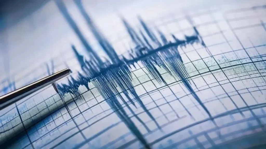 Ege Denizi'nde 3.7 Büyüklüğünde Sarsıntı