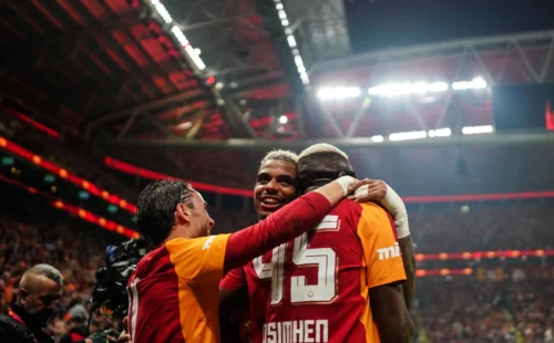 Galatasaray Derbide Fenerbahçe’yi 2-1 Yendi: Osimhen Fark Yarattı