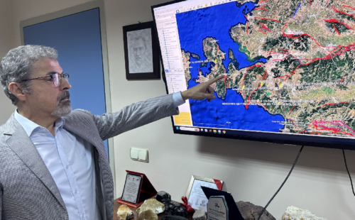 İzmir'de Deprem Riski Yüksek Dört Fay Hattı ve Yapı Stoğuna Dair Önemli Uyarılar