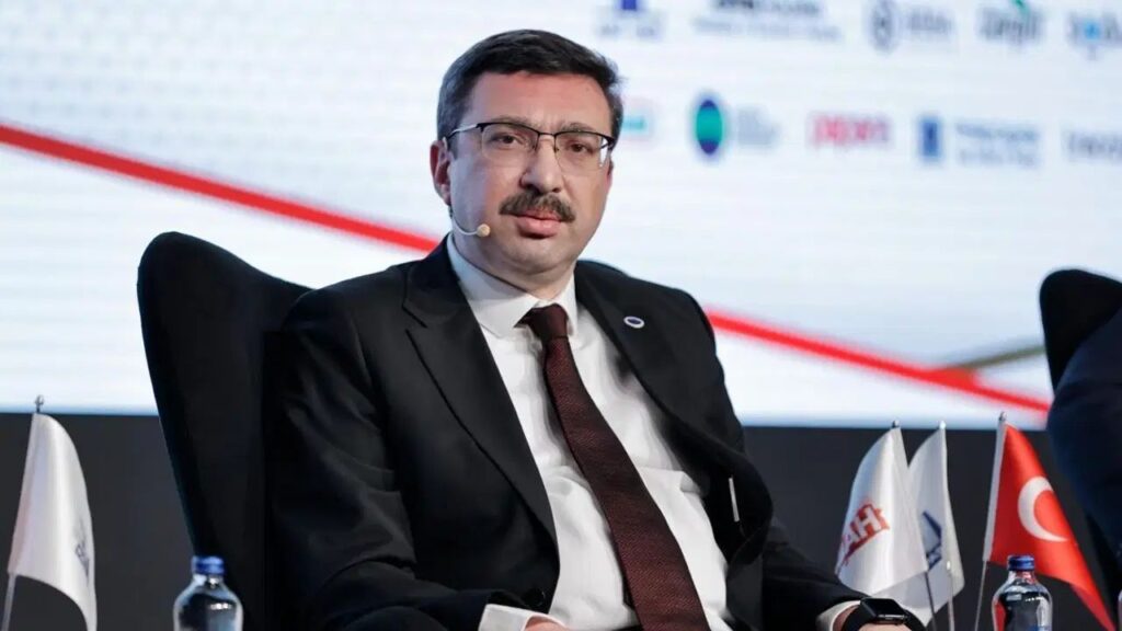 KGK Başkanı İbrahim Ömer Gönül Fon Soruşturmasının Ardından Görevden Alındı