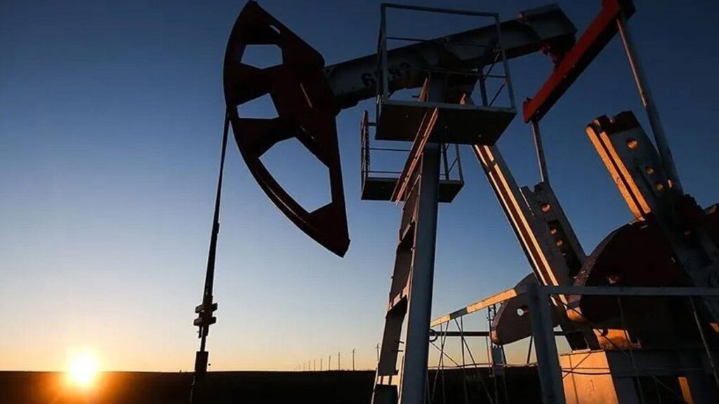 Petrol Fiyatlarında Hızlı Yükseliş, Brent Petrol 115 Doları Aştı