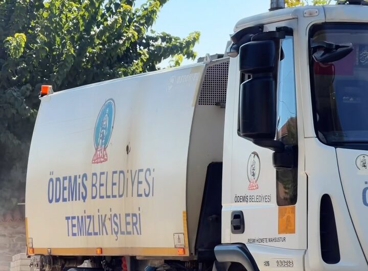 Tarihi Birgi’de Kapsamlı Sonbahar Temizliği Yapıldı