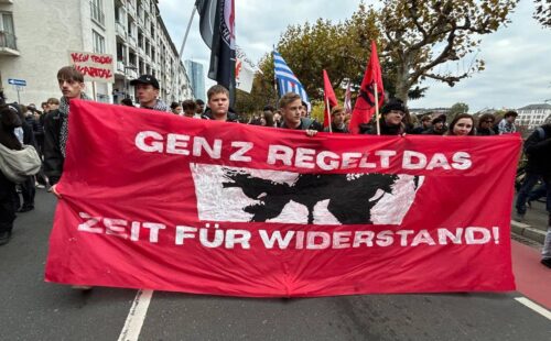 Frankfurt Sokaklarında Gençlik Hareketi Başladı ve Gelecek Hakkı Arandı